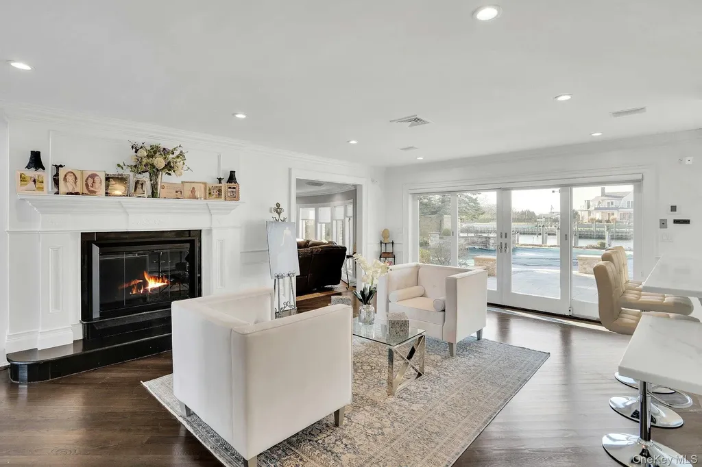 10 Beech Road Islip NY 11751