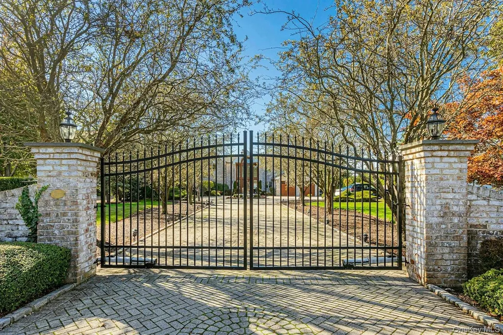 10 Beech Road Islip NY 11751