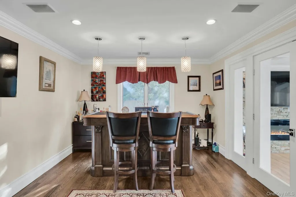 10 Beech Road Islip NY 11751