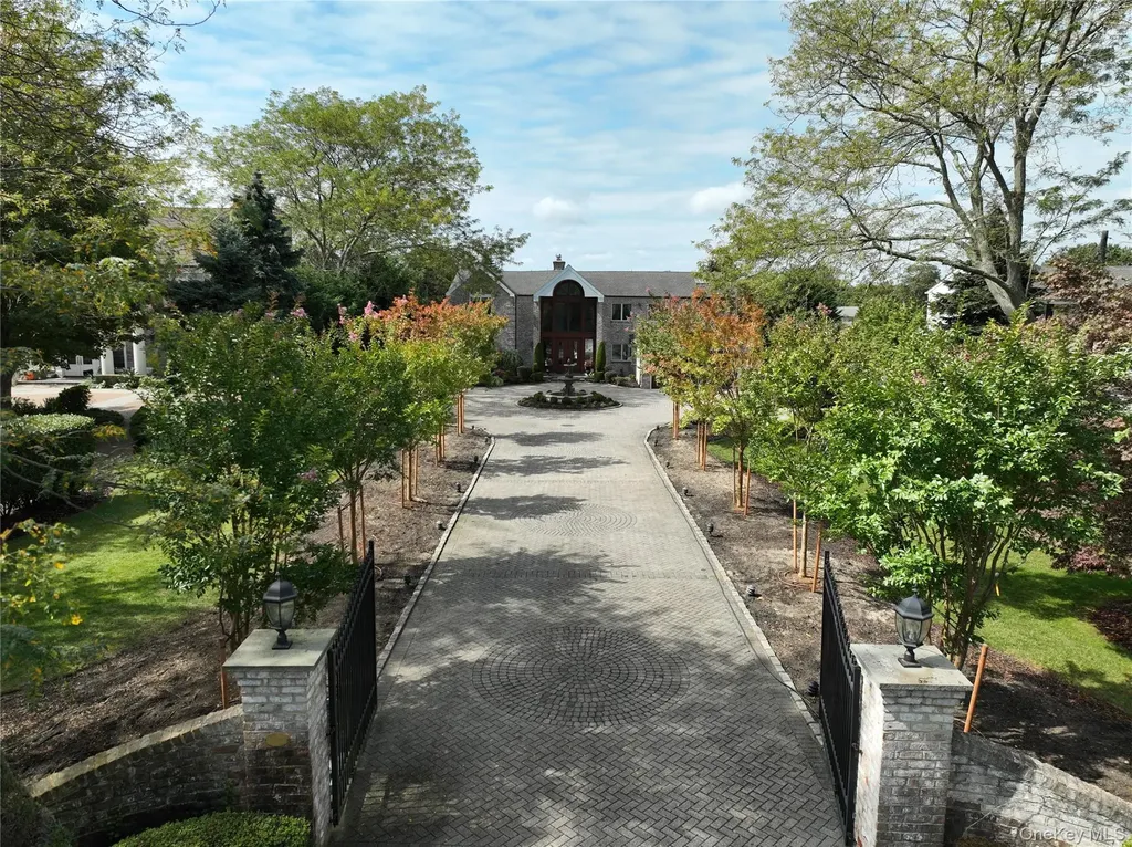 10 Beech Road Islip NY 11751