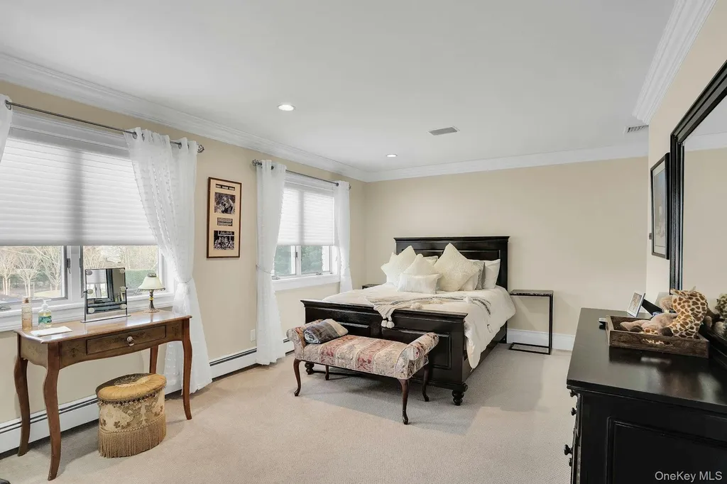 10 Beech Road Islip NY 11751