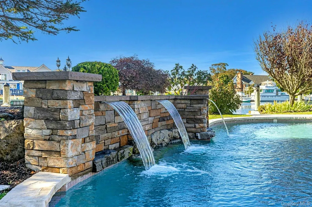 10 Beech Road Islip NY 11751