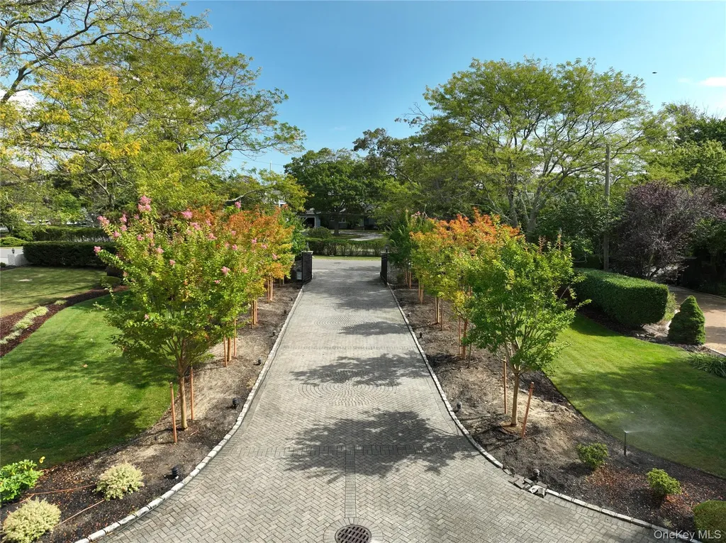 10 Beech Road Islip NY 11751