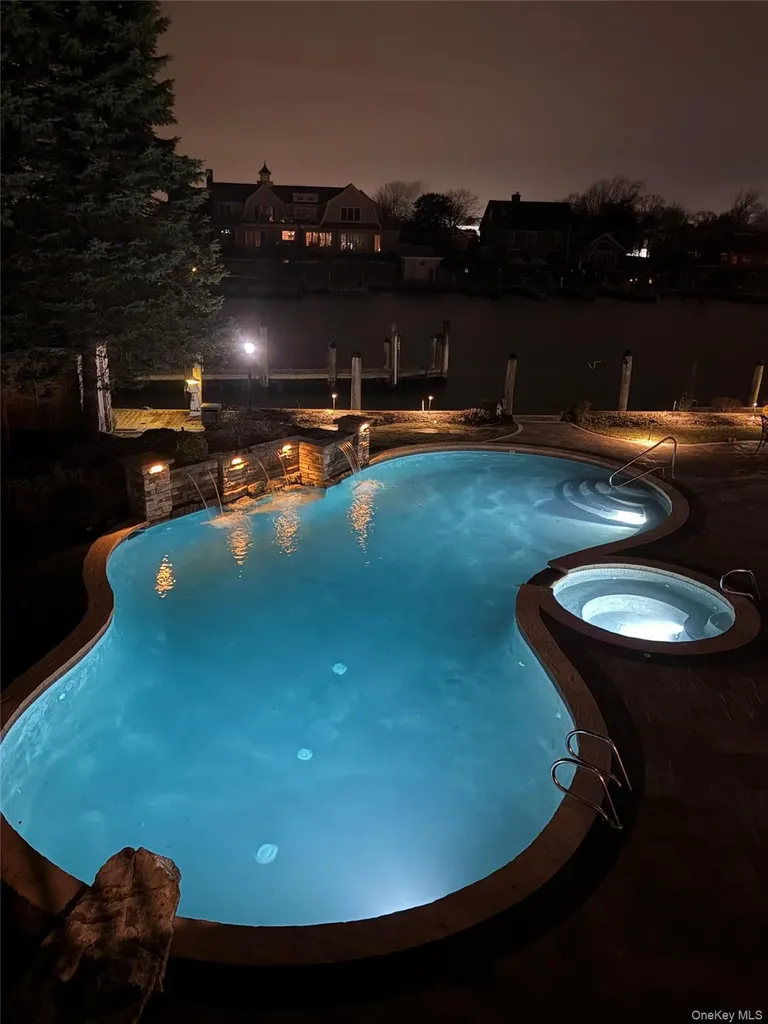 10 Beech Road Islip NY 11751