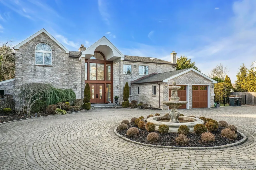 10 Beech Road Islip NY 11751