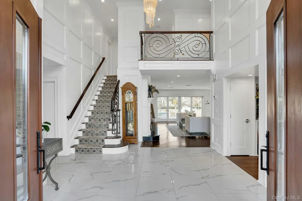 10 Beech Road Islip NY 11751