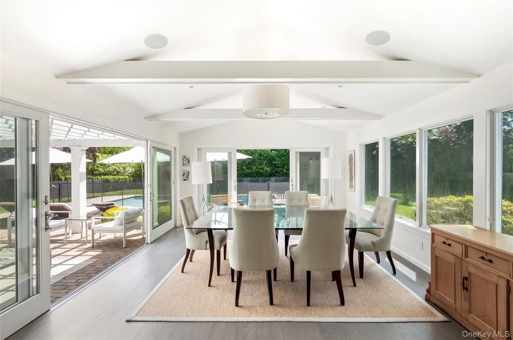 89 South Road Westhampton Beach NY 11978