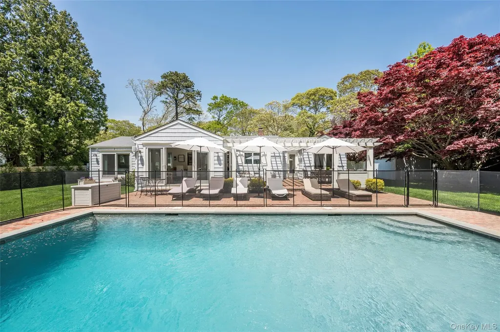 89 South Road Westhampton Beach NY 11978
