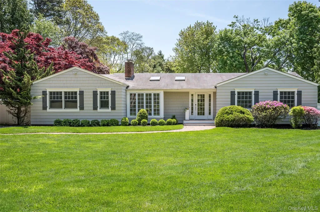 89 South Road Westhampton Beach NY 11978