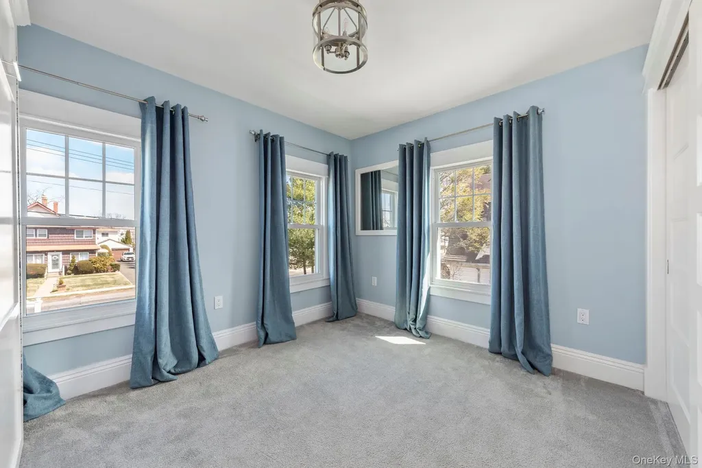 420 Scranton Avenue Lynbrook NY 11563