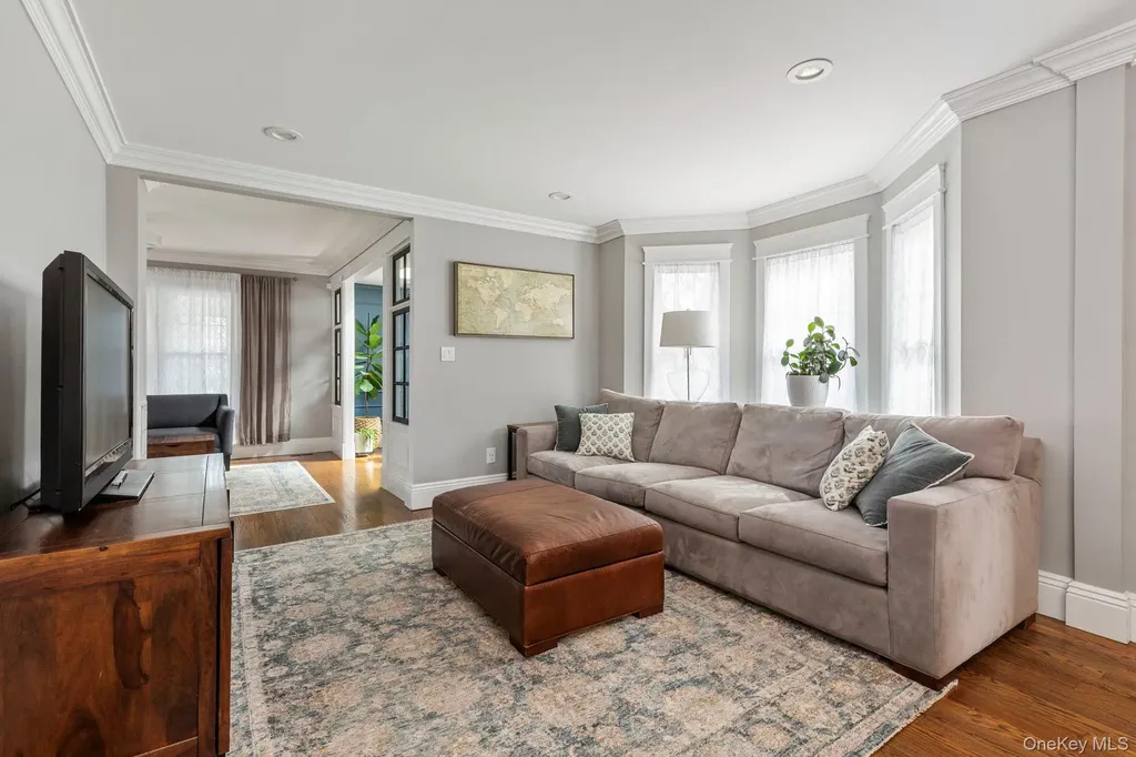 420 Scranton Avenue Lynbrook NY 11563