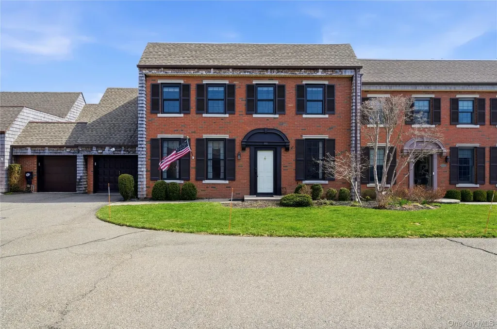 282 Helm Lane Bay Shore NY 11706