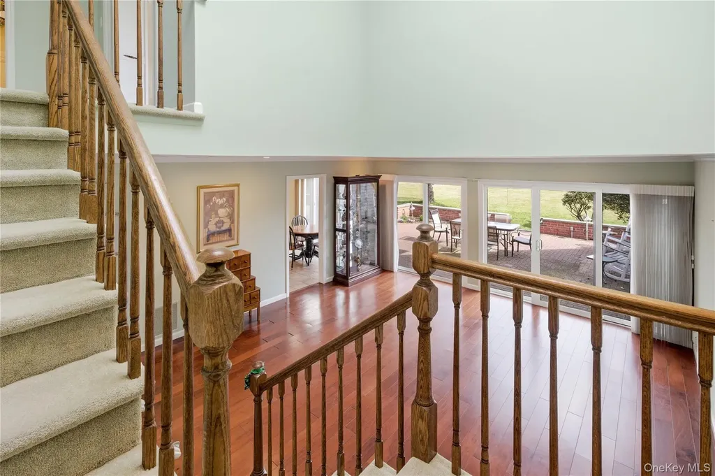 282 Helm Lane Bay Shore NY 11706