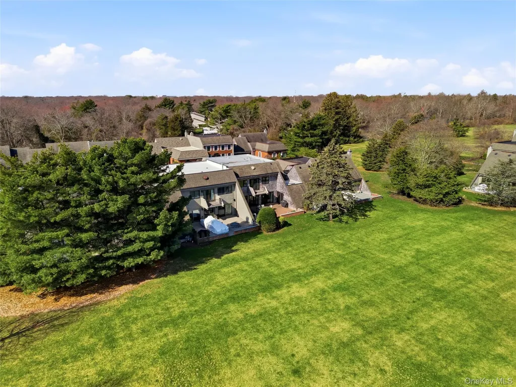 282 Helm Lane Bay Shore NY 11706