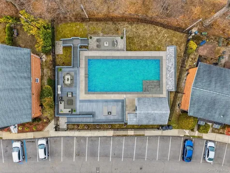 667 Pelham Road New Rochelle NY 10805