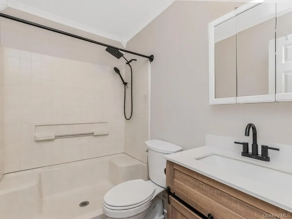4116 Whispering Hills Chester NY 10918