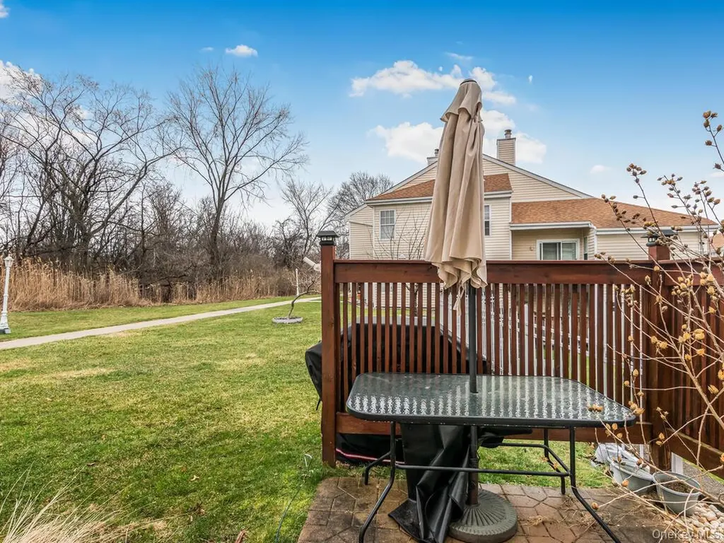 4116 Whispering Hills Chester NY 10918