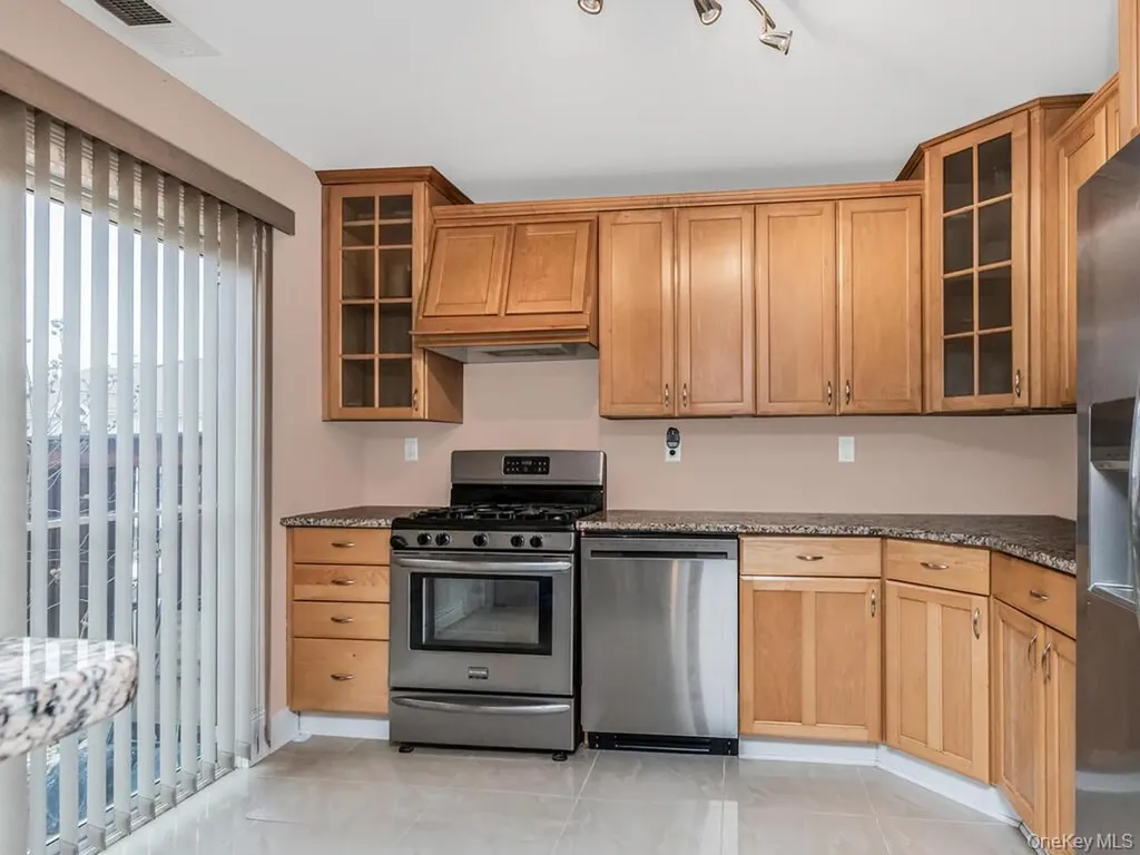 4116 Whispering Hills Chester NY 10918