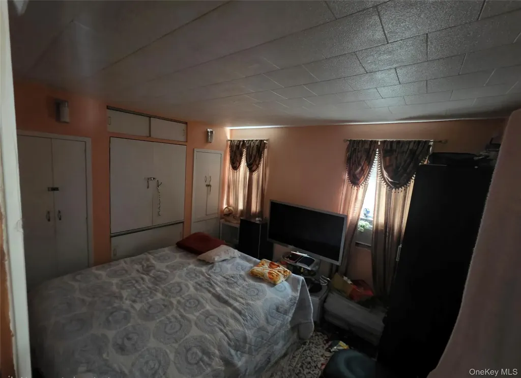 14706 15th Drive Whitestone NY 11357