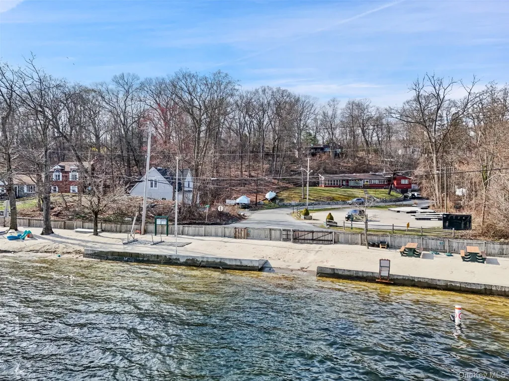11 Split Rock Road Mahopac NY 10541