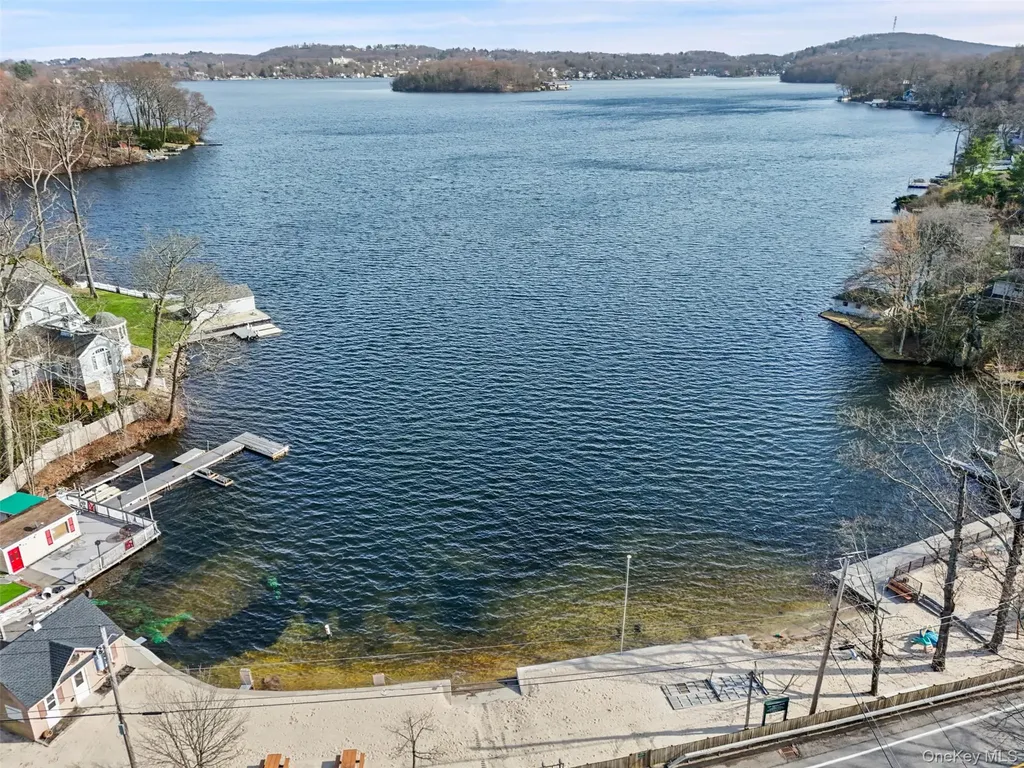 11 Split Rock Road Mahopac NY 10541