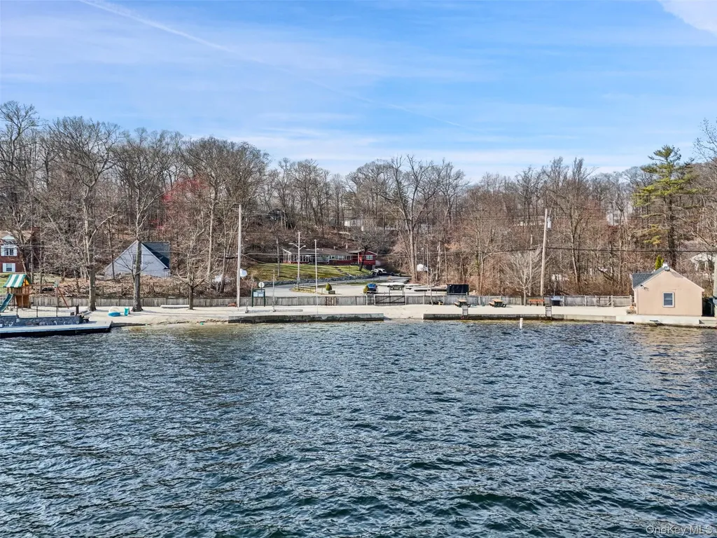 11 Split Rock Road Mahopac NY 10541