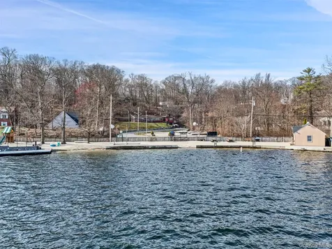 11 Split Rock Road Mahopac NY 10541