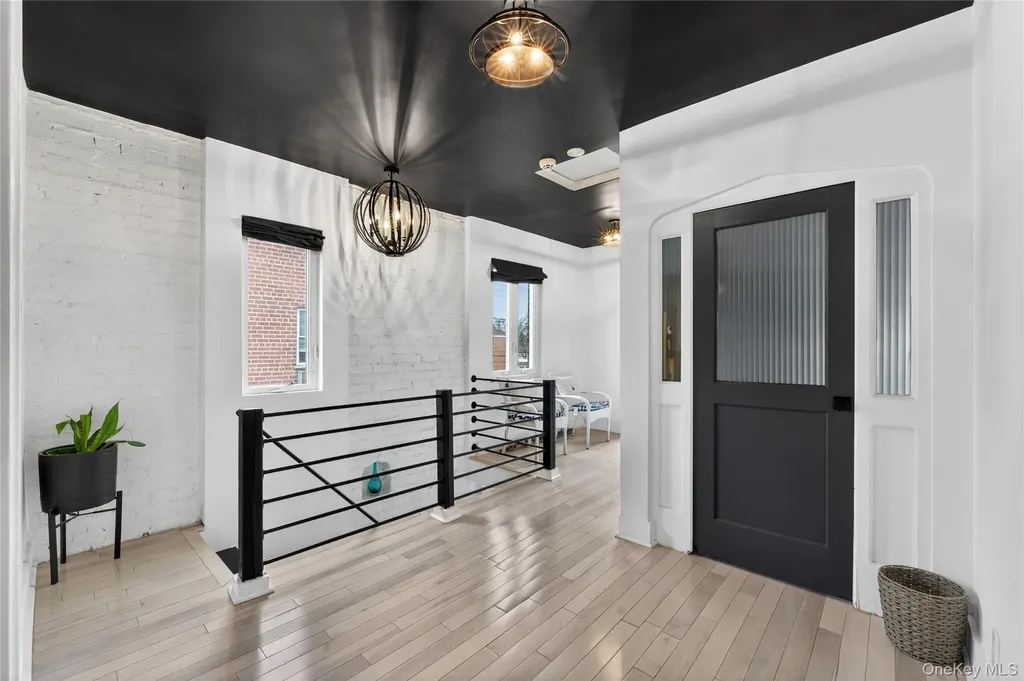 2033 Hering Avenue Bronx NY 10461