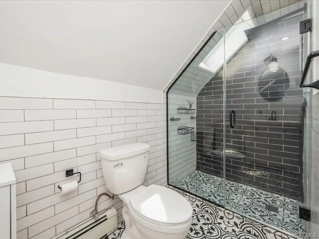 8 Crabtree Lane Levittown NY 11756