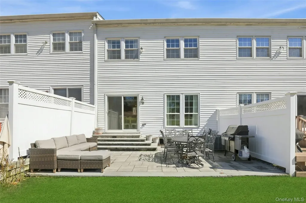 78 Hidden Ridge Drive Syosset NY 11791