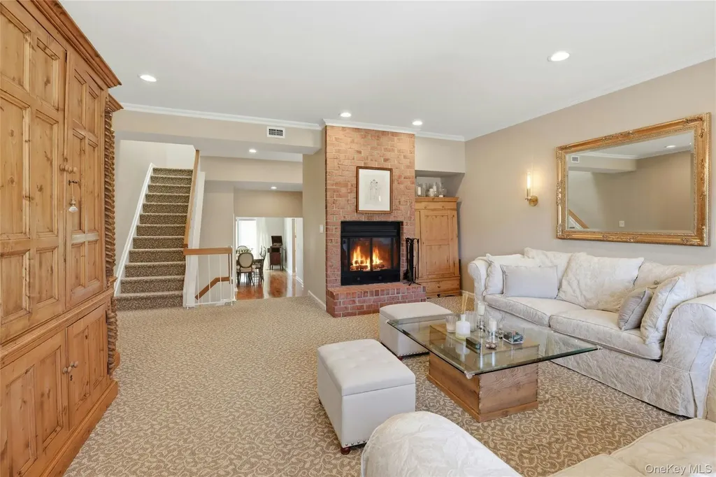 78 Hidden Ridge Drive Syosset NY 11791