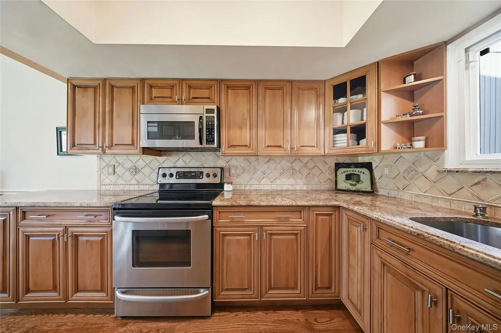 78 Hidden Ridge Drive Syosset NY 11791