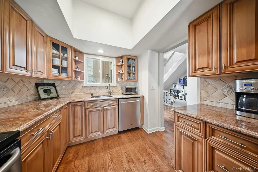 78 Hidden Ridge Drive Syosset NY 11791