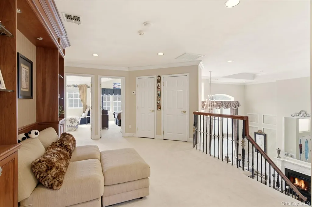 171 Hamlet Drive Mount Sinai NY 11766