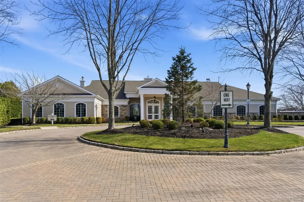 171 Hamlet Drive Mount Sinai NY 11766