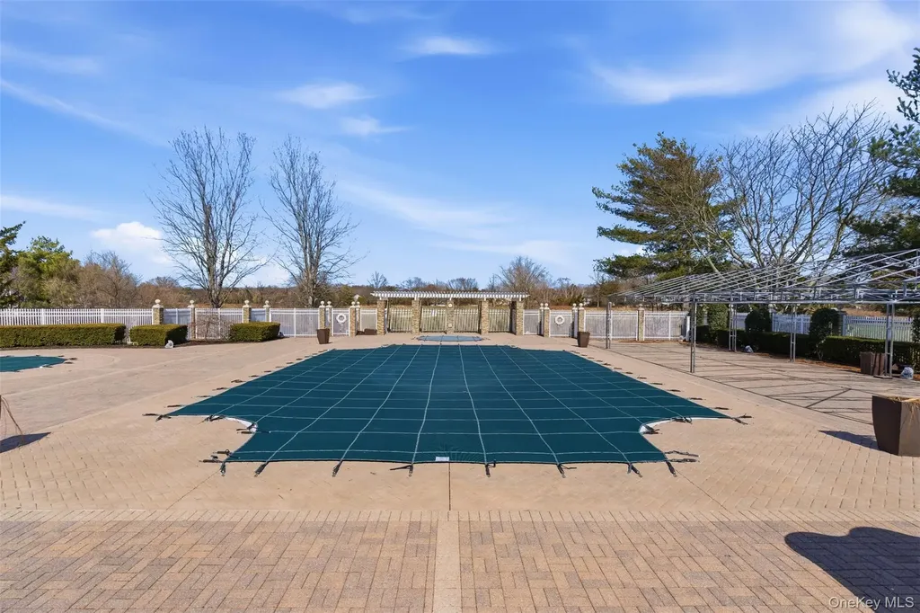 171 Hamlet Drive Mount Sinai NY 11766
