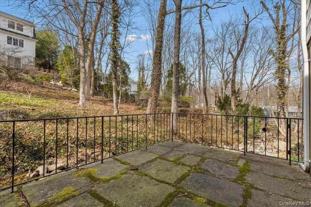 111 Spier Road Scarsdale NY 10583