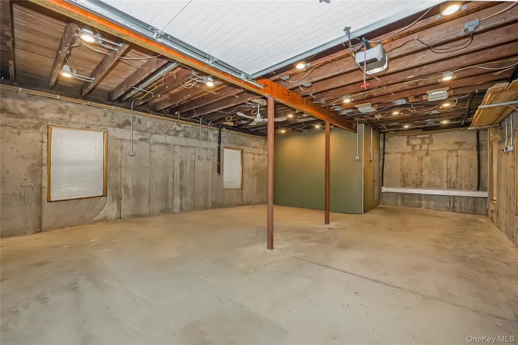 96 Oregon Street Long Beach NY 11561