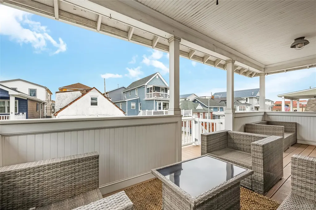 96 Oregon Street Long Beach NY 11561