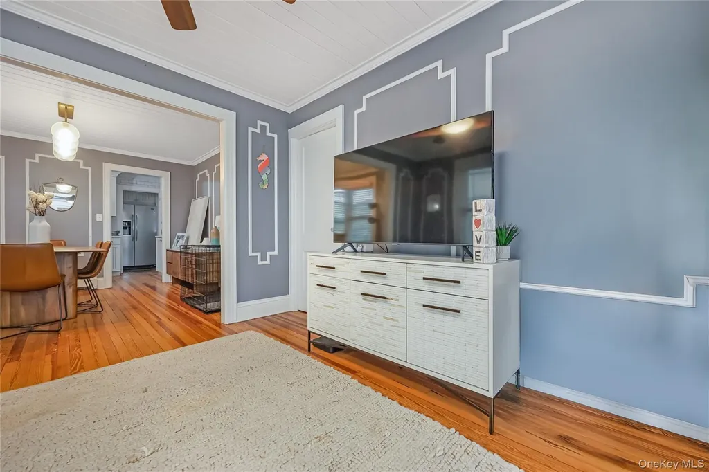 96 Oregon Street Long Beach NY 11561