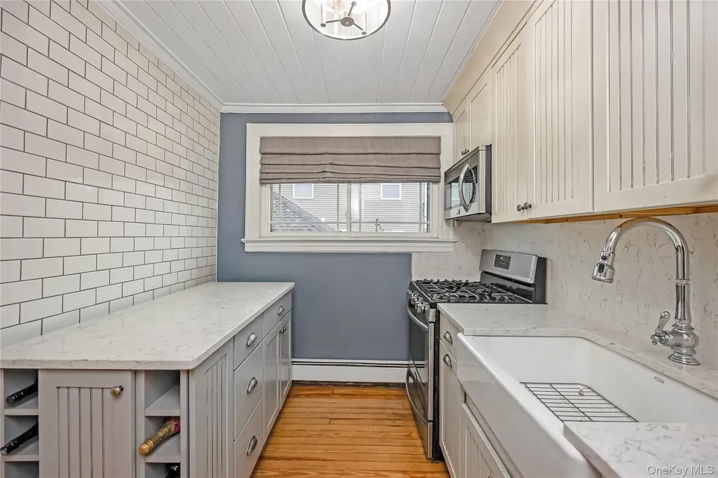 96 Oregon Street Long Beach NY 11561