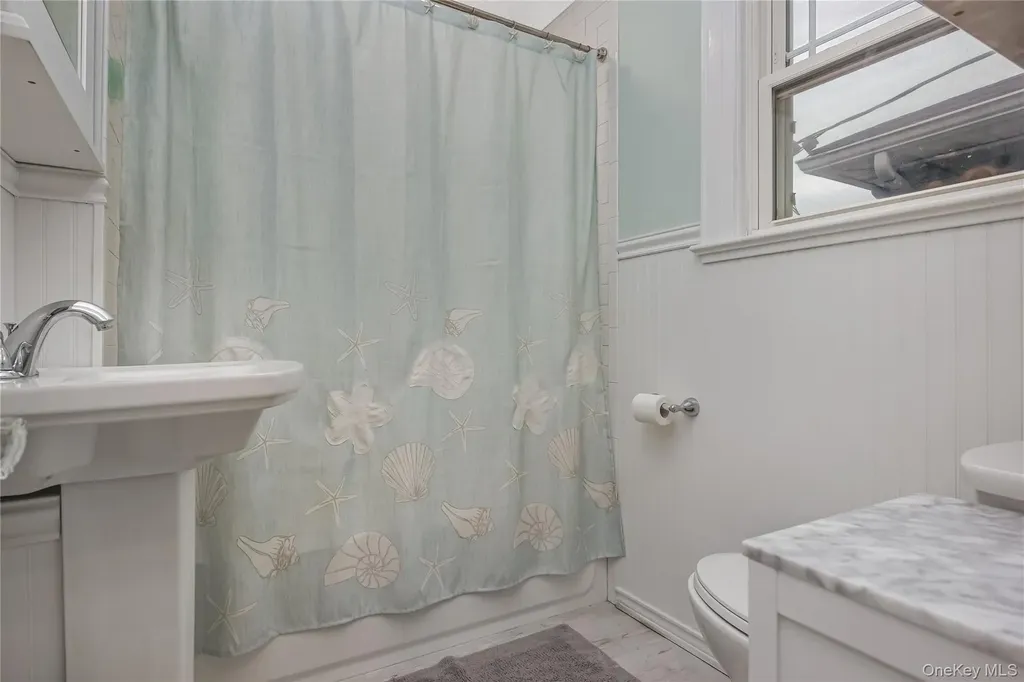 96 Oregon Street Long Beach NY 11561