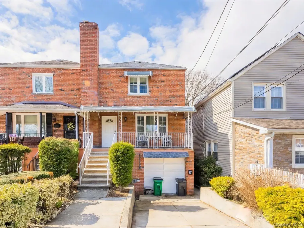 3214 Rawlins Avenue Bronx NY 10465