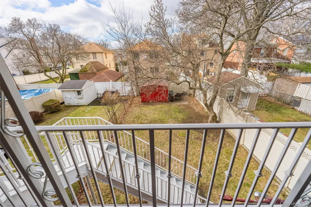 3214 Rawlins Avenue Bronx NY 10465