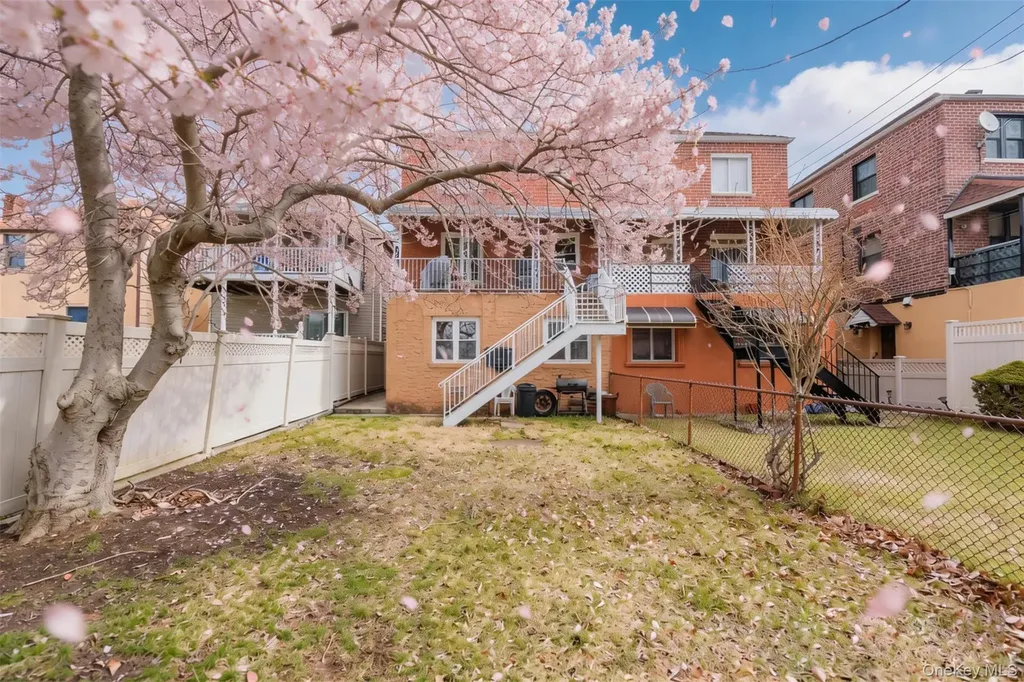 3214 Rawlins Avenue Bronx NY 10465