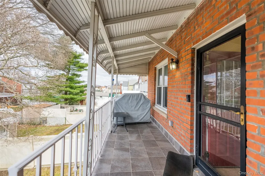 3214 Rawlins Avenue Bronx NY 10465