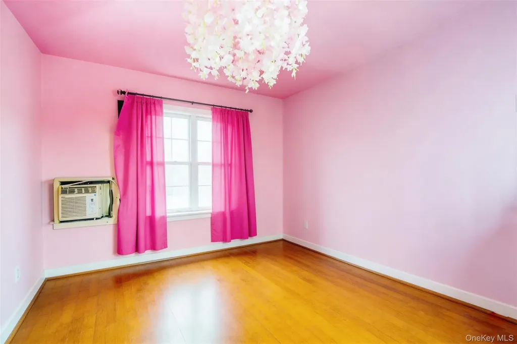 3214 Rawlins Avenue Bronx NY 10465