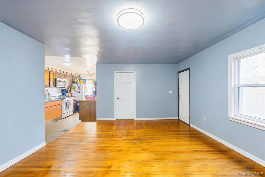3214 Rawlins Avenue Bronx NY 10465