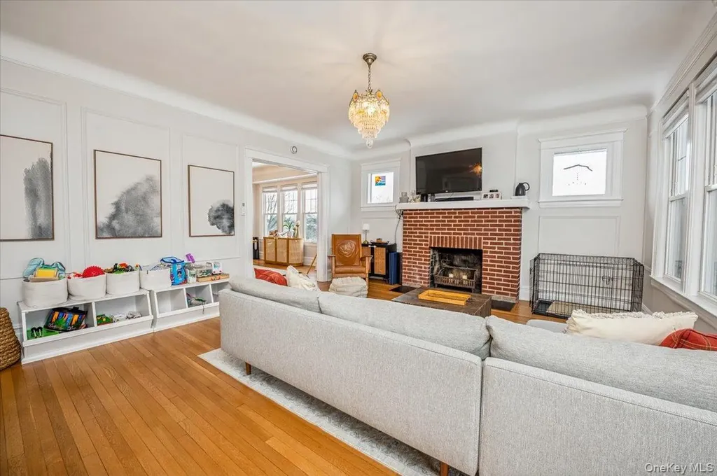 36 Grand Boulevard Scarsdale NY 10583