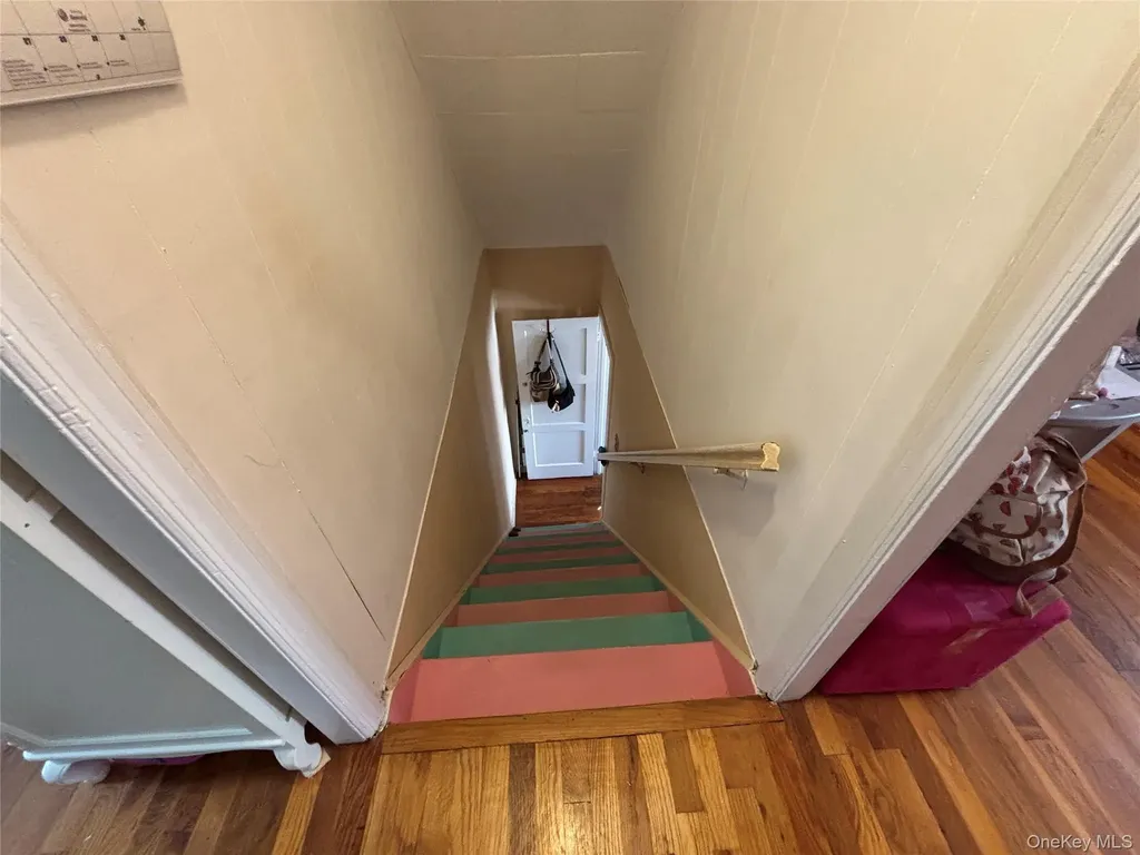7 Catherine Court Elmont NY 11003